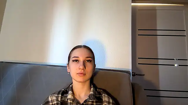 OliviaBuckaloo online show from 04.26.26