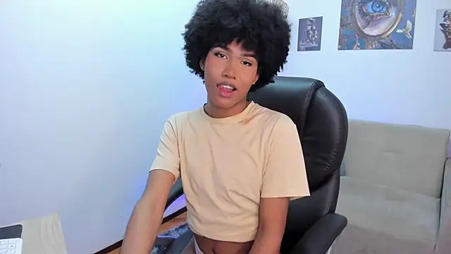 NaomiSaenz  online show from 05.03.26