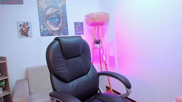NaomiSaenz  online show from 05.16.26