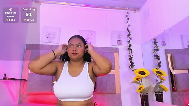 Playful Violet online show from 05.19.26