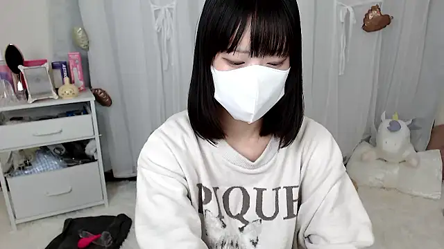Snapshot of mii__tan chatting on 05.09.26 mii tan online show from 05.09.26
