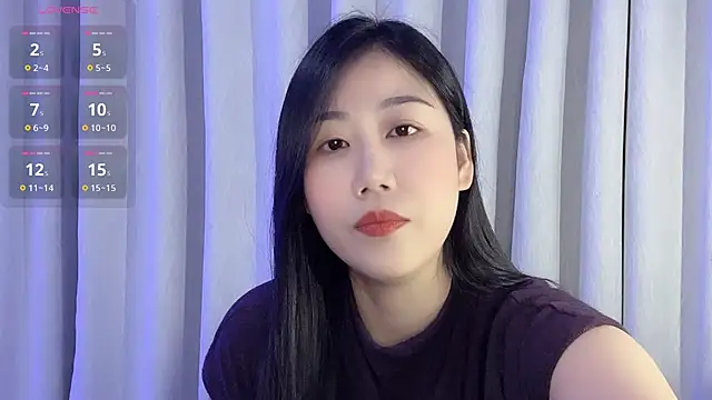 F-Yuwei online show from 05.06.26