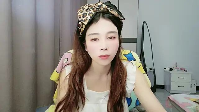Snapshot of xiaoxiaohong030 chatting on 06.08.26 xiaoxiaohong030 online show from 06.08.26