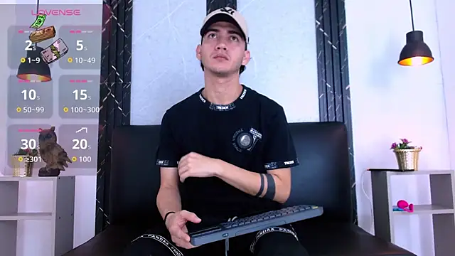 Snapshot of Feiccer_Castquer chatting on 05.22.26 Feiccer Castquer online show from 05.22.26
