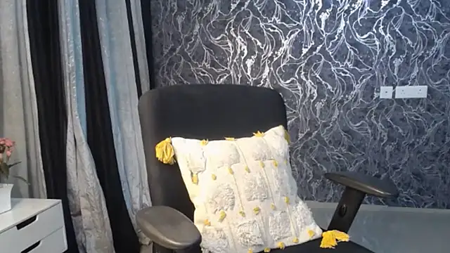 Binni love2 online show from 04.24.26