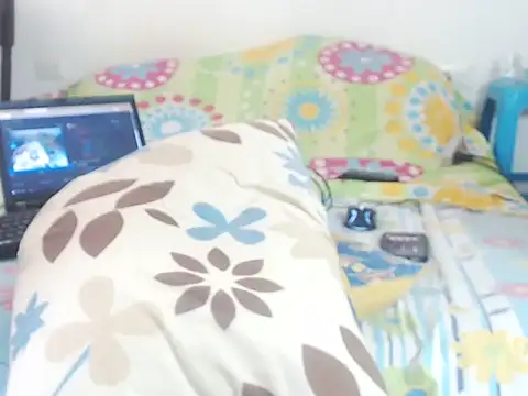 Snapshot of mulkitaruiz chatting on 05.11.26 mulkitaruiz online show from 05.11.26