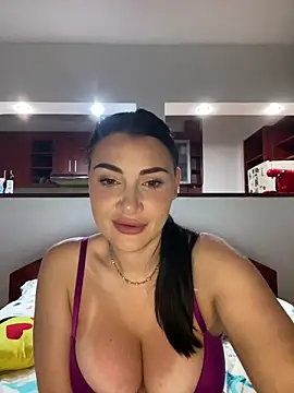 Snapshot of AylaSparkk chatting on 05.25.26 AylaSparkk online show from 05.25.26