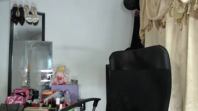 nadia  abaud online show from 07.17.26