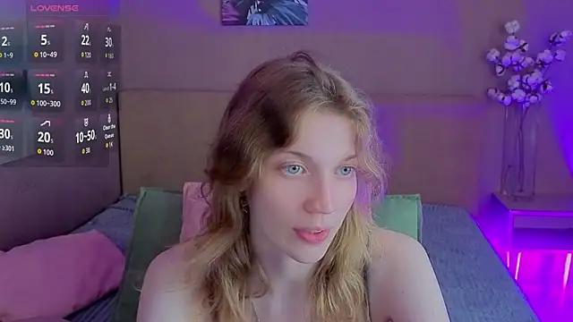 Snapshot of Emily_Cartex chatting on 07.17.26 Emily Cartex online show from 07.17.26
