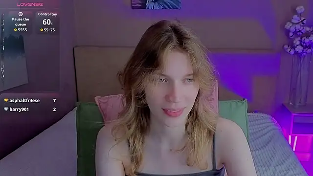 Snapshot of Emily_Cartex chatting on 07.25.26 Emily Cartex online show from 07.25.26