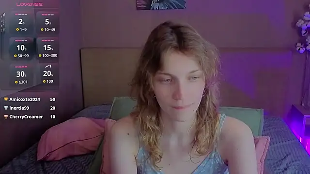 Snapshot of Emily_Cartex chatting on 07.28.26 Emily Cartex online show from 07.28.26