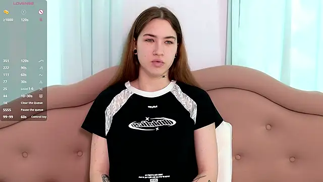 EvaAndLuna online show from 06.20.26