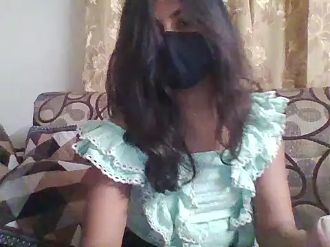Snapshot of NAUGHTY-RASHI chatting on 05.25.26 NAUGHTY-RASHI online show from 05.25.26