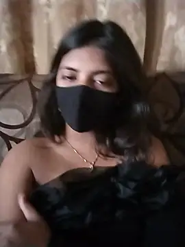 Snapshot of NAUGHTY-RASHI chatting on 05.27.26 NAUGHTY-RASHI online show from 05.27.26