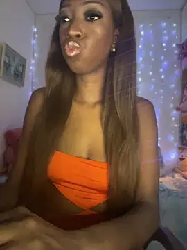 Snapshot of SpicySweetie chatting on 05.15.26 SpicySweetie online show from 05.15.26