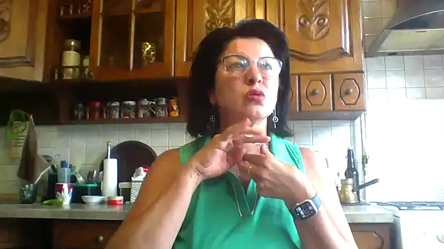 Snapshot of Fiona06 chatting on 05.26.26 Fiona06 online show from 05.26.26