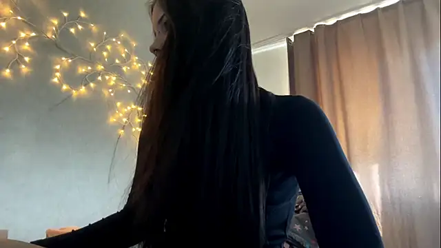 LouisePavlides online show from 05.06.26