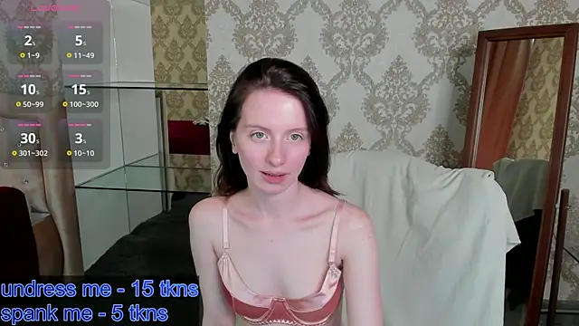 Snapshot of mollie_blush chatting on 06.12.26 mollie blush online show from 06.12.26