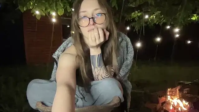 Snapshot of she_tora69 chatting on 05.31.26 she tora69 online show from 05.31.26