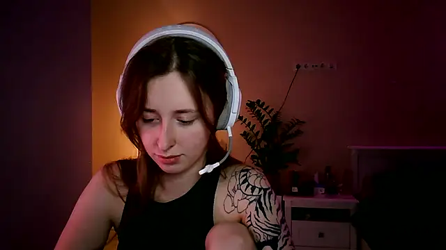 Snapshot of she_tora69 chatting on 06.11.26 she tora69 online show from 06.11.26