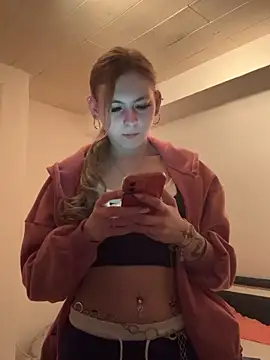 Snapshot of Lina-420 chatting on 04.27.26 Lina-420 online show from 04.27.26