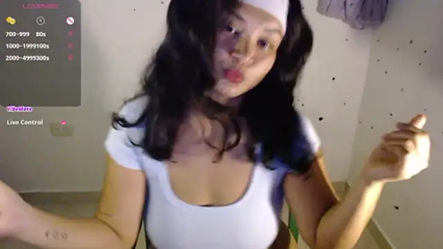 Snapshot of Lily____ chatting on 05.02.26 Lily online show from 05.02.26