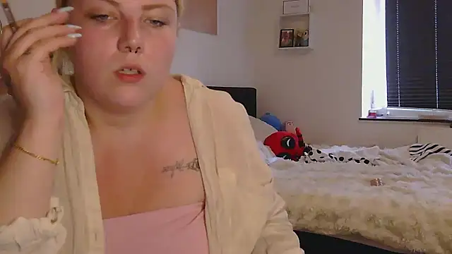 Snapshot of josi-420 chatting on 06.30.26 josi-420 online show from 06.30.26