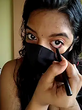 Snapshot of vanika2000 chatting on 04.27.26 vanika2000 online show from 04.27.26