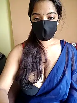 Snapshot of vanika2000 chatting on 05.02.26 vanika2000 online show from 05.02.26
