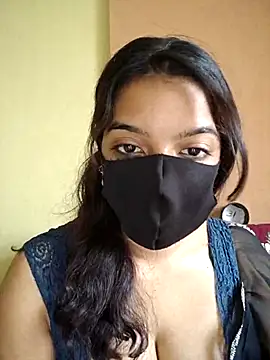 Snapshot of vanika2000 chatting on 05.19.26 vanika2000 online show from 05.19.26