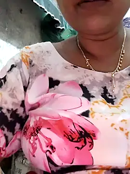 Snapshot of Gulapi_N chatting on 07.16.26 Gulapi N online show from 07.16.26