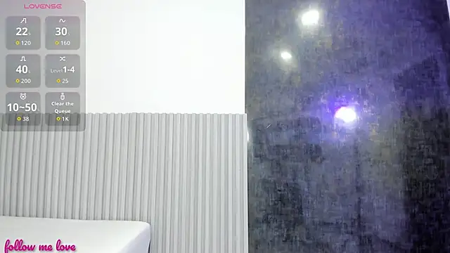 Snapshot of nahomy_park chatting on 05.22.26 nahomy park online show from 05.22.26