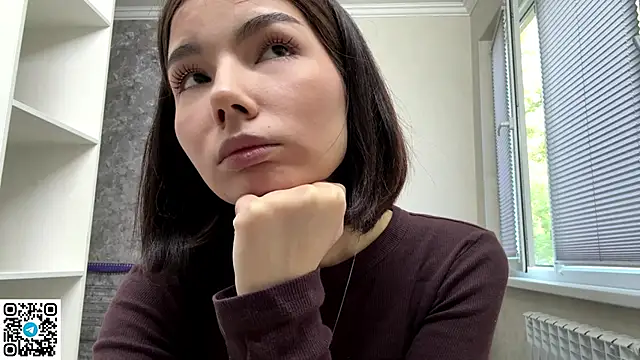 MarylnMonnier online show from 05.05.26