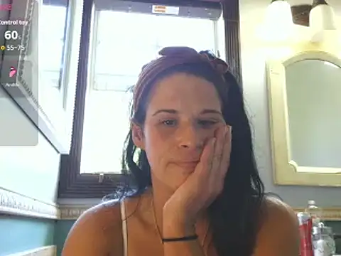 Snapshot of Vanessa_Valentine chatting on 05.17.26 Vanessa Valentine online show from 05.17.26