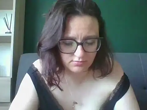 sensual paris online show from 05.26.26