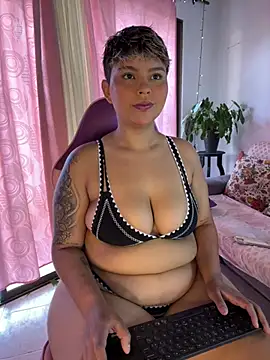 A CURVY HOT online show from 05.26.26