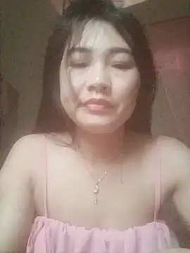 Snapshot of Pivi12 chatting on 05.17.26 Pivi12 online show from 05.17.26