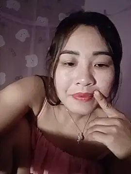 Snapshot of Pivi12 chatting on 05.19.26 Pivi12 online show from 05.19.26