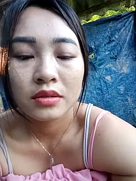 Snapshot of Pivi12 chatting on 05.26.26 Pivi12 online show from 05.26.26