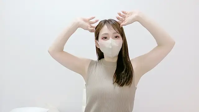 Snapshot of momoka__o0 chatting on 05.18.26 momoka o0 online show from 05.18.26