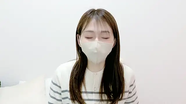 Snapshot of momoka__o0 chatting on 05.20.26 momoka o0 online show from 05.20.26