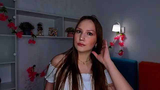 Snapshot of GitaBitetto chatting on 06.23.26 GitaBitetto online show from 06.23.26