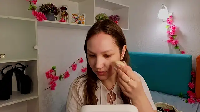 Snapshot of GitaBitetto chatting on 07.11.26 GitaBitetto online show from 07.11.26