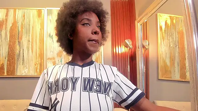 Kiara Curls online show from 05.25.26