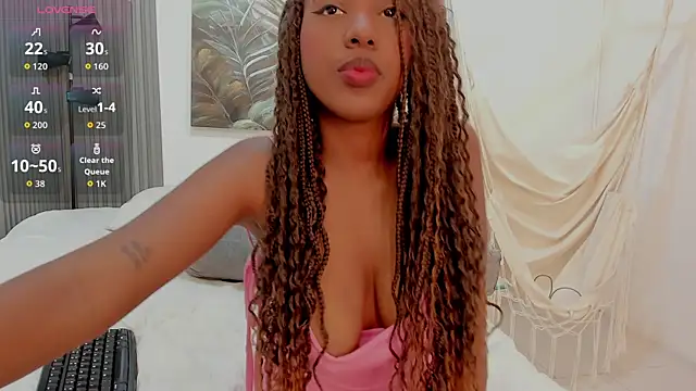 Kiara Curls online show from 07.28.26