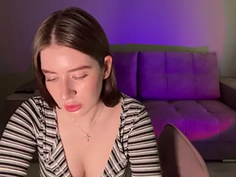 Snapshot of Lili_of_sin chatting on 05.06.26 Lili of sin online show from 05.06.26
