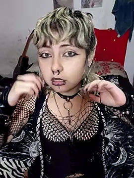 Snapshot of Cute_Chrixxx chatting on 07.11.26 Cute Chrixxx online show from 07.11.26