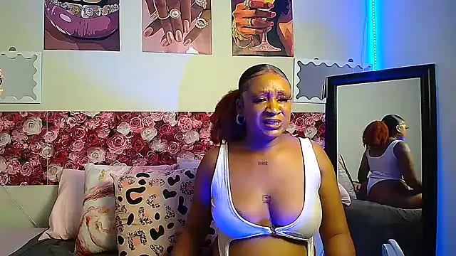 Snapshot of EnchantingLisa chatting on 06.04.26 EnchantingLisa online show from 06.04.26
