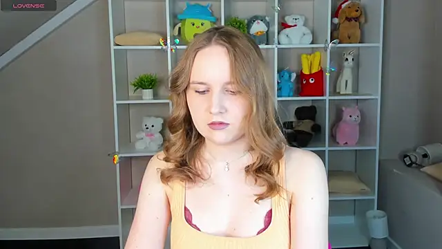 Snapshot of Emmaa_Kimm chatting on 05.21.26 Emmaa Kimm online show from 05.21.26