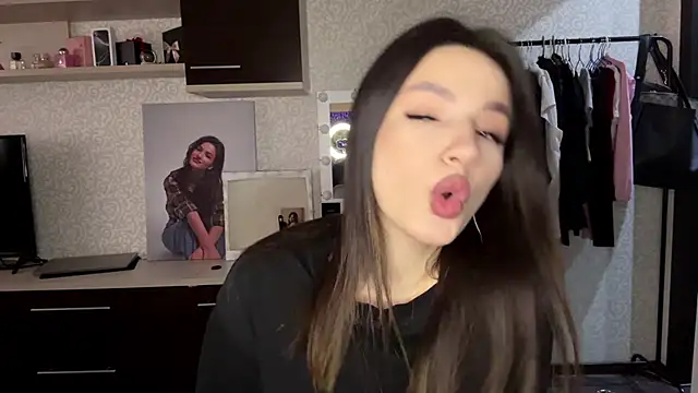 FlorSmalling online show from 04.29.26